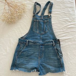 Size 12 overall old navy shorts